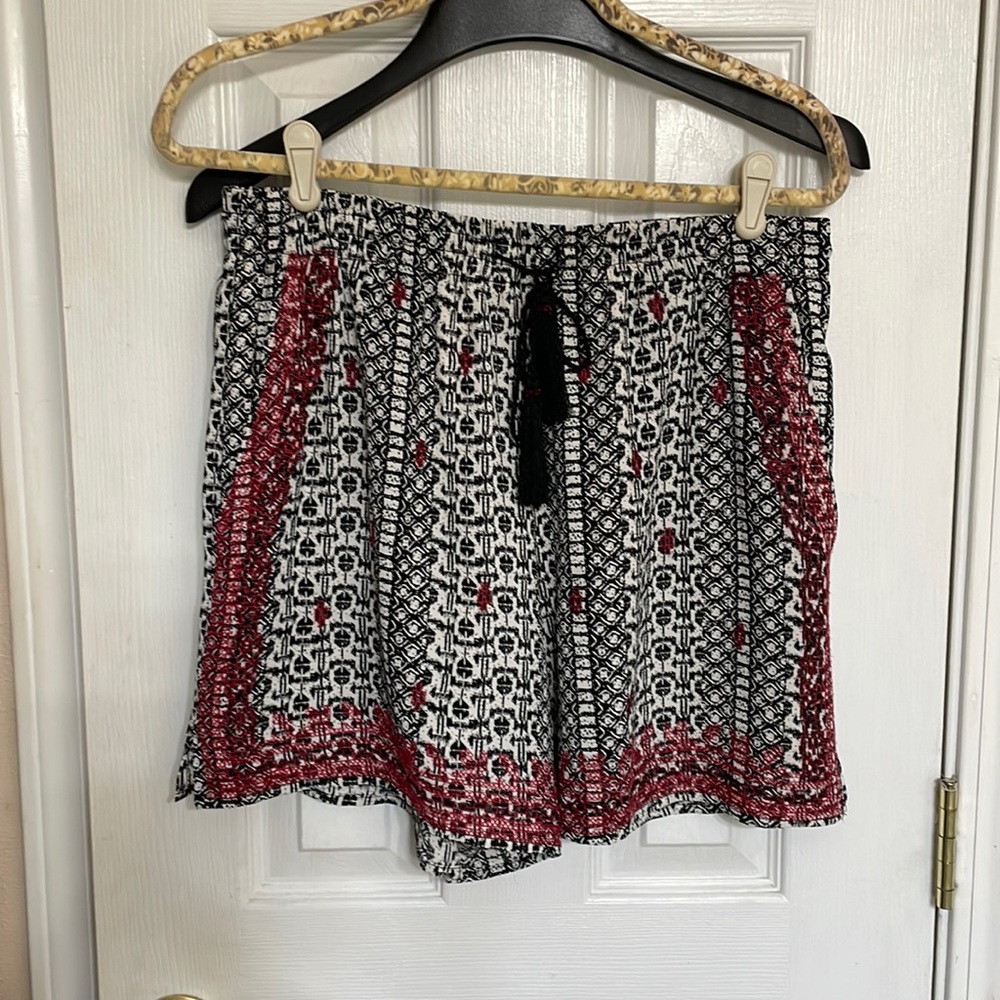 Gibson Latimer M shorts. Worn once